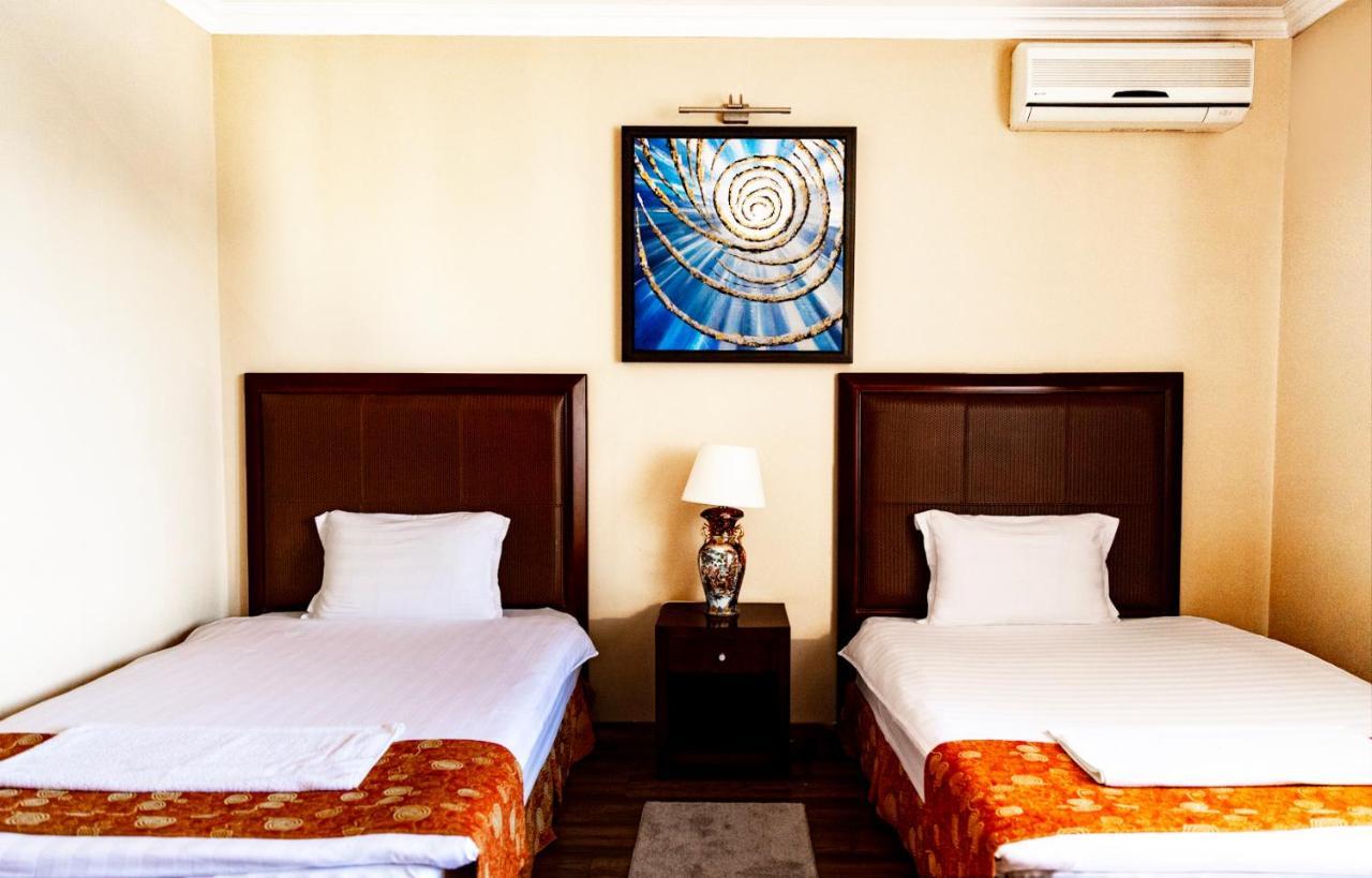 Boutique Hotel Igmas, Prishtina Приштина Экстерьер фото
